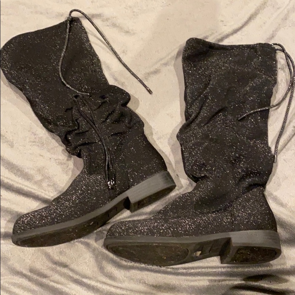 Girls Justice Boots. size 3